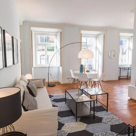 Quiet Charming Flat In Historic Alfama Near Baixa Lizbona