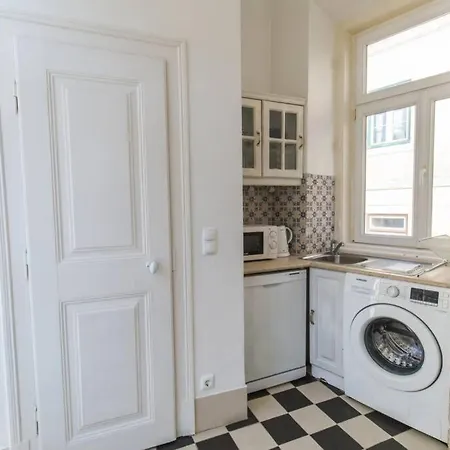 Quiet Charming Flat In Historic Alfama Near Baixa Apartament *