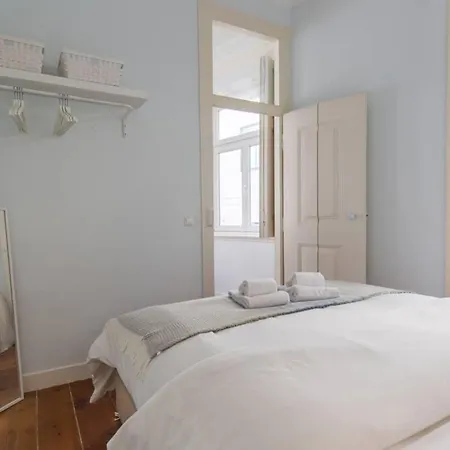 Apartamento Quiet Charming Flat In Historic Alfama Near Baixa