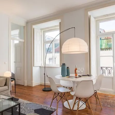 135 C - Quiet Charming Flat In Historic Alfama Near Baixa Apartment Lissabon