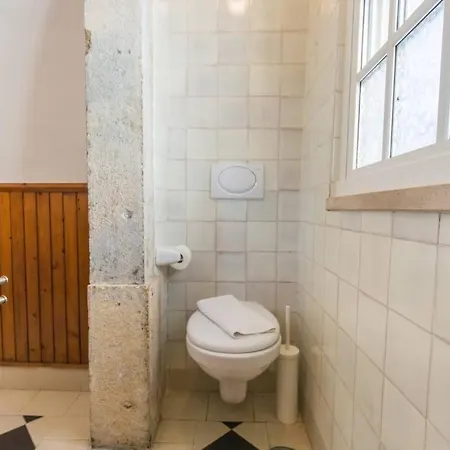 Quiet Charming Flat In Historic Alfama Near Baixa Lägenhet Lisboa