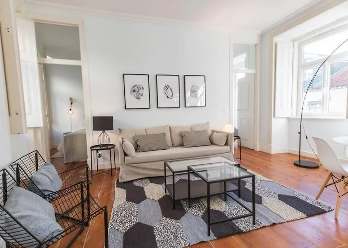 Quiet Charming Flat In Historic Alfama Near Baixa Lisboa